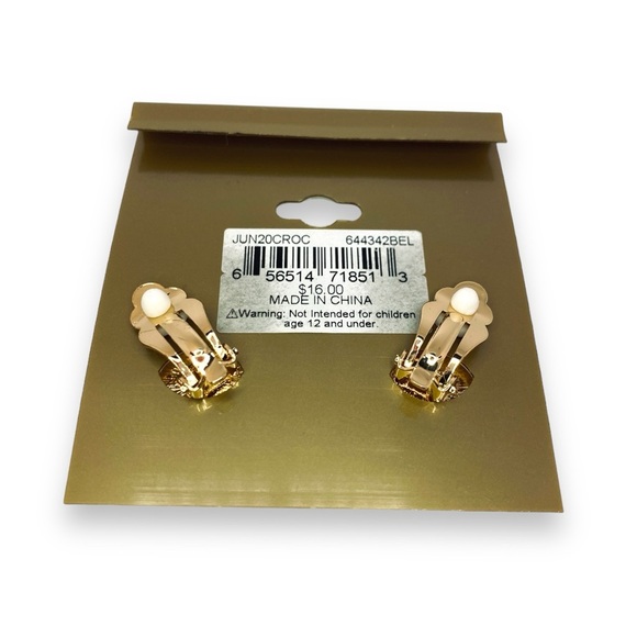 Erica Lyons Large Oval Croc Pattern Gold Tone Clip On Earrings NWT - Picture 2 of 4